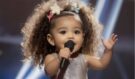 Je to neuvěřitelný talent: Malá holčička zpívá 80 let starou píseň a dokazuje, že si zaslouží vyhrát