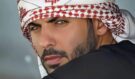 Pamatujete si na nejkrásnější Araba na světě? Má syna a vypadá přesně jako jeho otec
