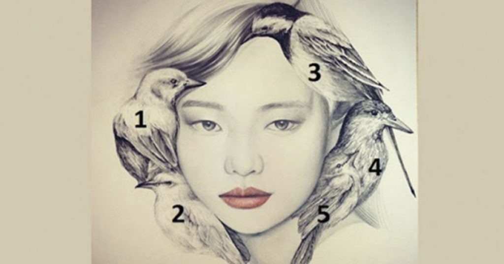 Psychologický test s ptáky ve vlasech dívky