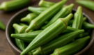 Zázračná okra: Nenápadná zelenina, která pomáhá s cholesterolem i srdcem. Proč ji Češi téměř nejedí?