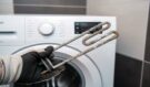 Zapomeňte na ocet: Manželka opraváře praček po letech prozradila trik, díky kterému jejich stroj funguje 20 let bez jediné závady!
