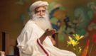 Sadhguru varuje ženy před osudovou chybou ve vztazích: Věří slovům místo činům a pak přichází bolestivý pád!