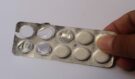 Těchto 5 kombinací léků může být nebezpečných: Mnozí je užívají běžně a netuší, co riskují