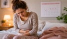 Silná menstruace není normální. Lékaři varují před příznakem, který ženy často přehlížejí