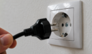 Elektrikář varuje: Těchto 5 spotřebičů byste po použití měli vytáhnout ze zásuvky. Mohou zbytečně zvyšovat účet za elektřinu