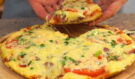 Desetiminutová pizza z pánve pobláznila internet: Tenhle recept si budete chtít připnout na lednici!