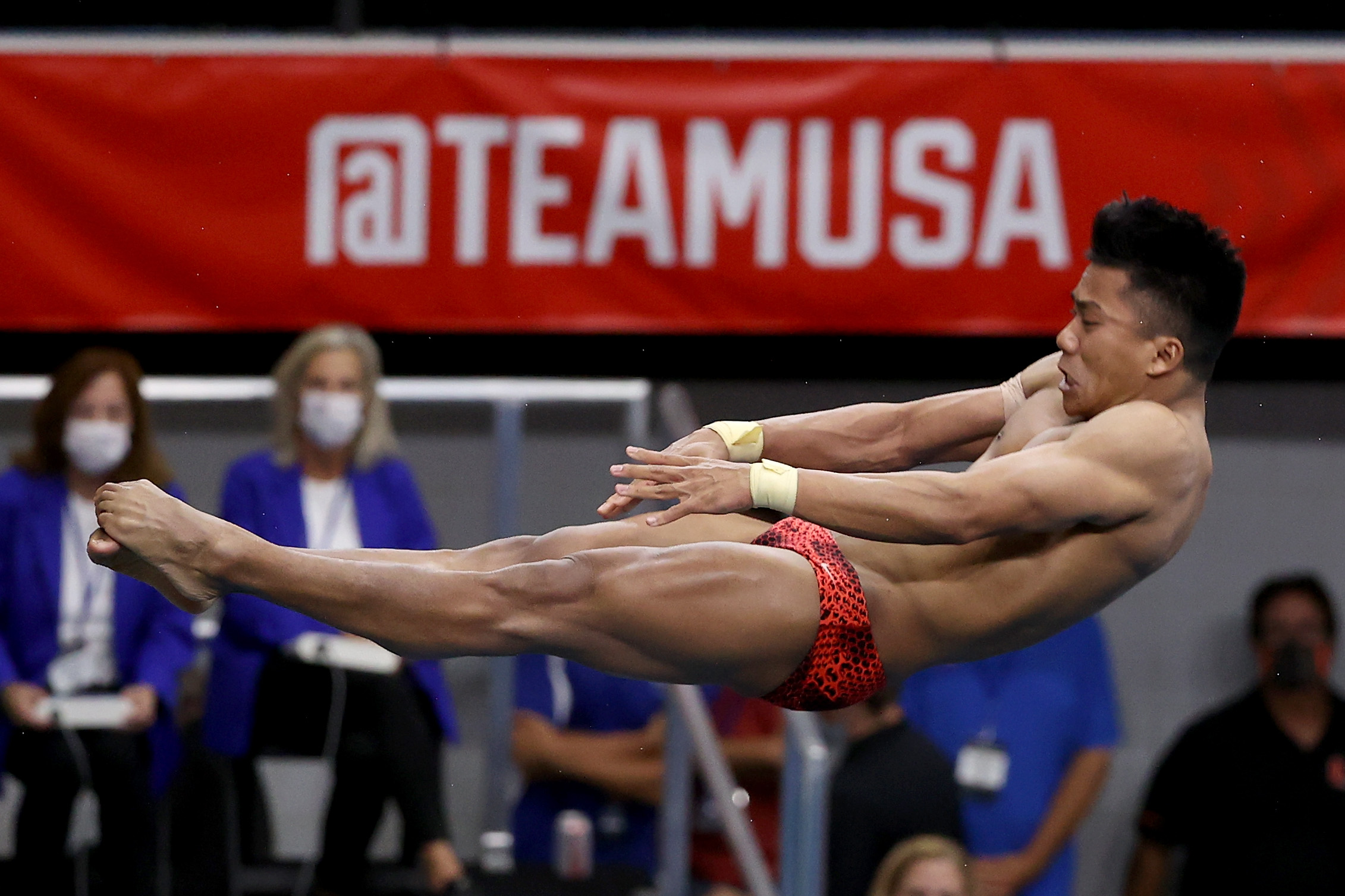 Jordan Windle soutěží ve finále na 10metrové plošině mužů během olympijských zkoušek v USA 12. června 2021 v Indianapolis, Indiana | Zdroj: Getty Images